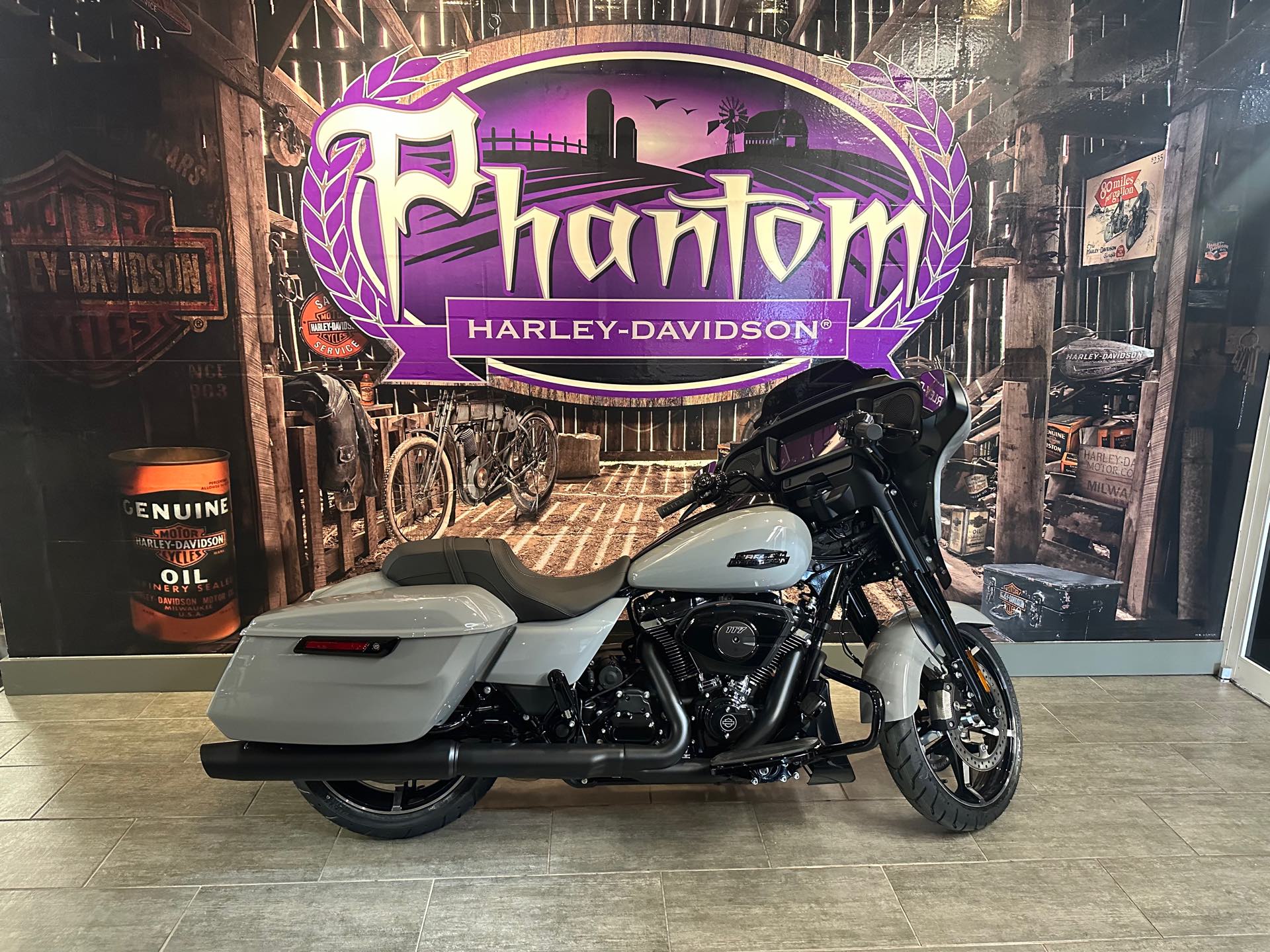 2024 Harley-Davidson Street Glide Base at Phantom Harley-Davidson