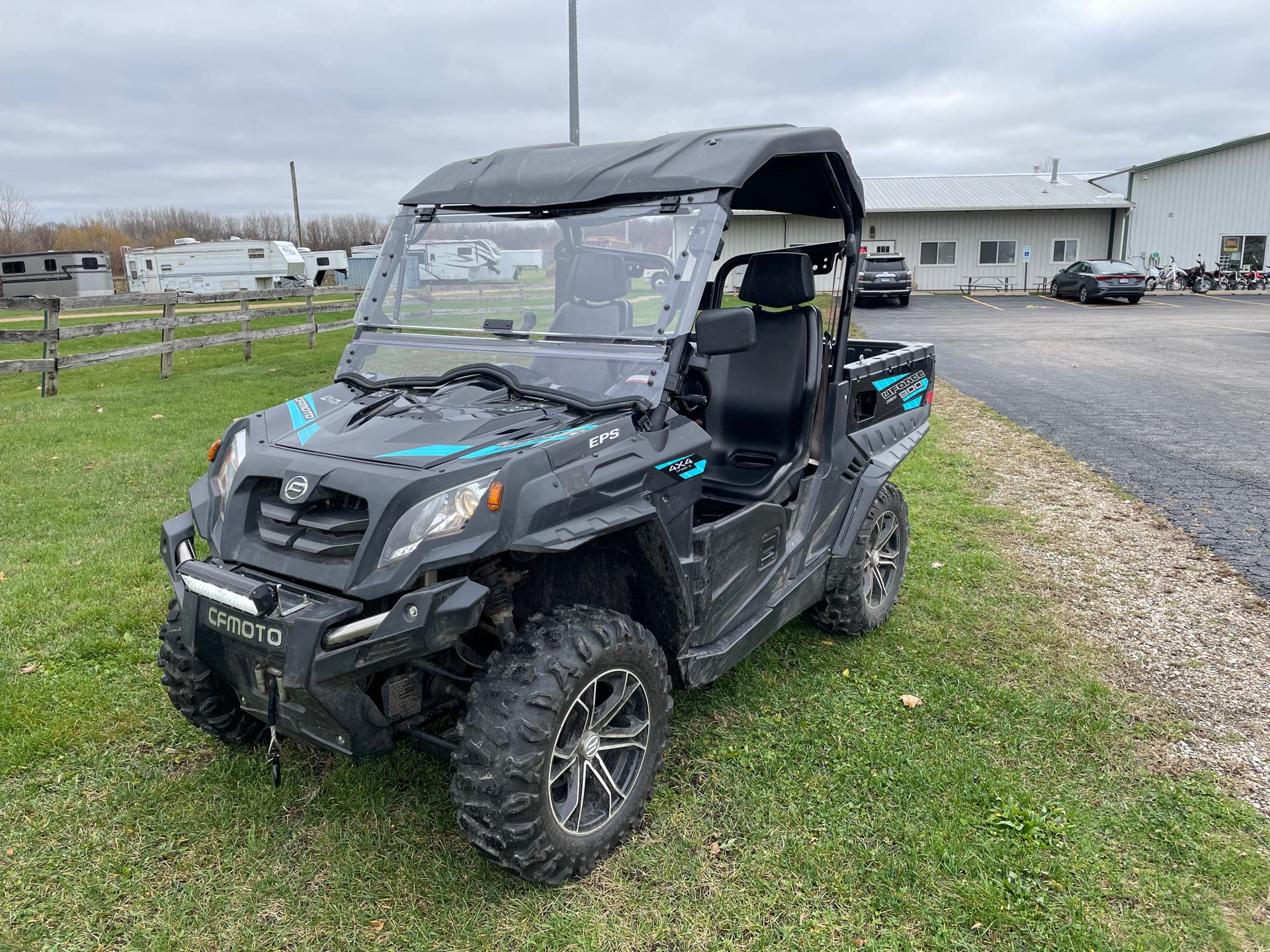 2019 CFMOTO UFORCE 800 at Randy's Cycle