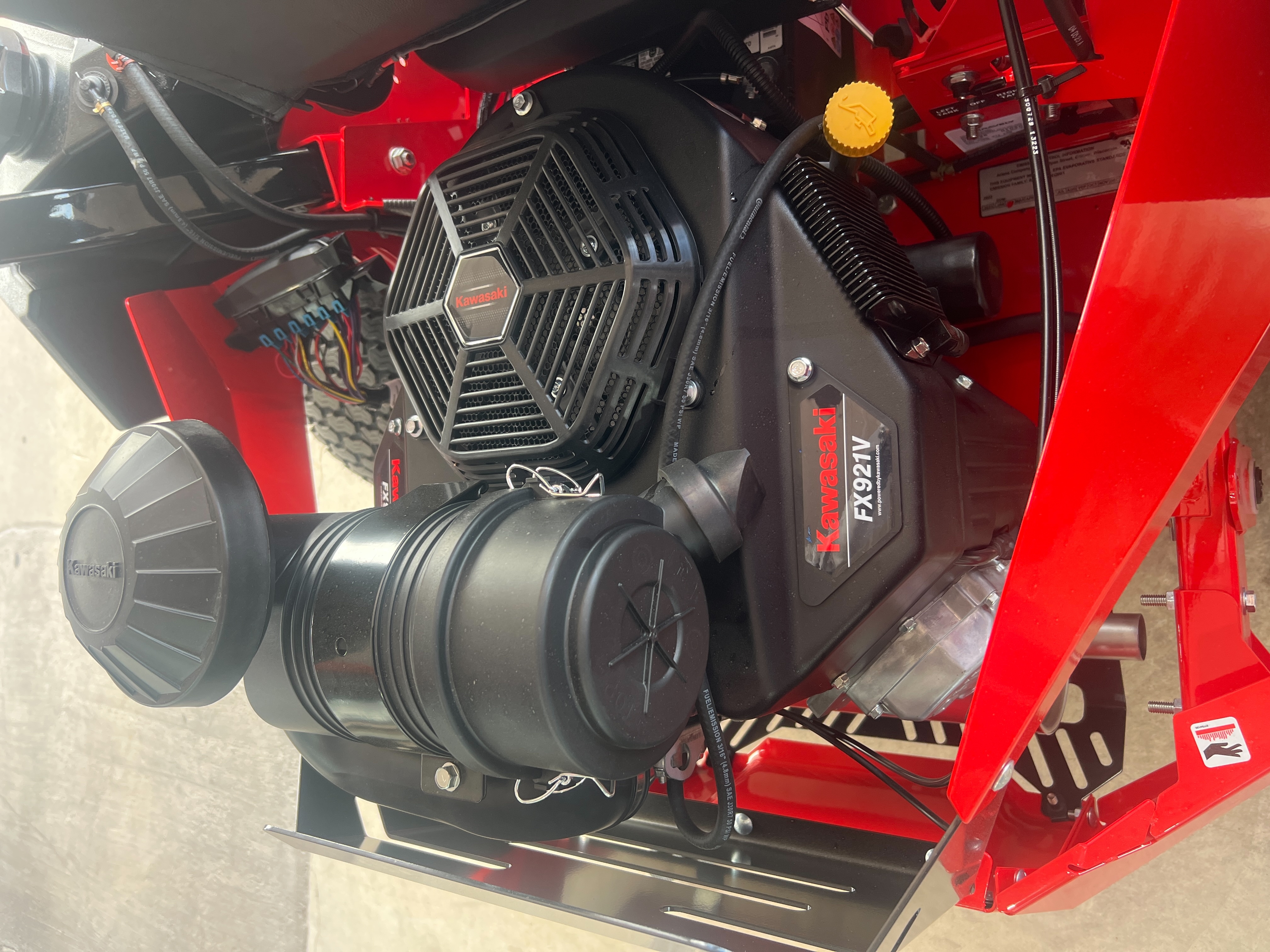 2024 Gravely PRO-TURN 372 372 Kawasaki FX921V at Wise Honda