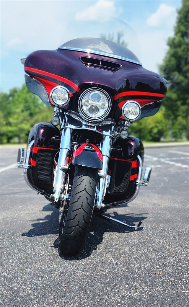 2017 Harley-Davidson Electra Glide CVO Limited at All American Harley-Davidson, Hughesville, MD 20637