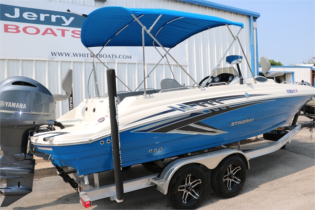 2020 Stingray 212SC at Jerry Whittle Boats