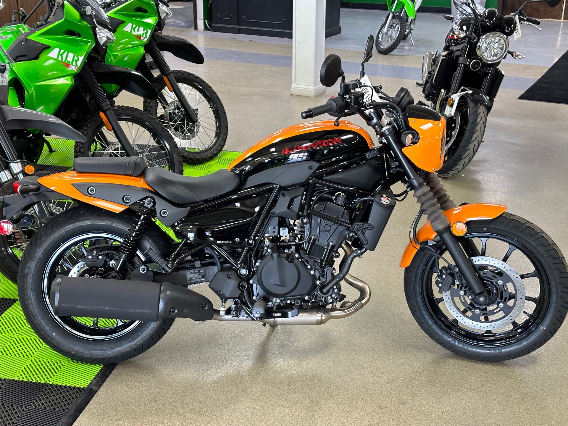 2024 Kawasaki Eliminator SE ABS at Big River Motorsports