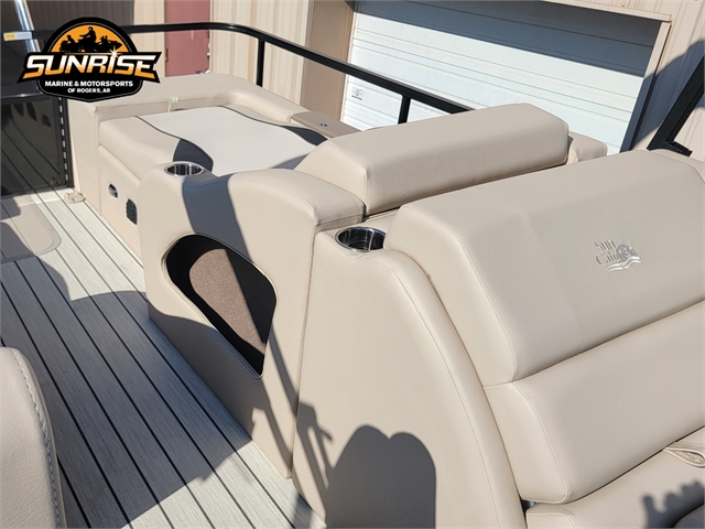 2024 SunCatcher Select 324SS at Sunrise Marine & Motorsports