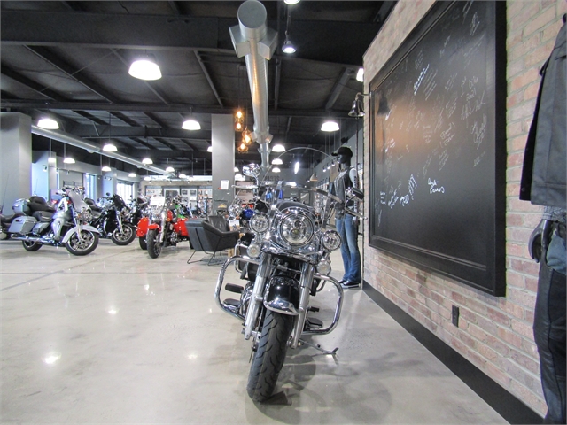 2017 Harley-Davidson Road King Base at Cox's Double Eagle Harley-Davidson