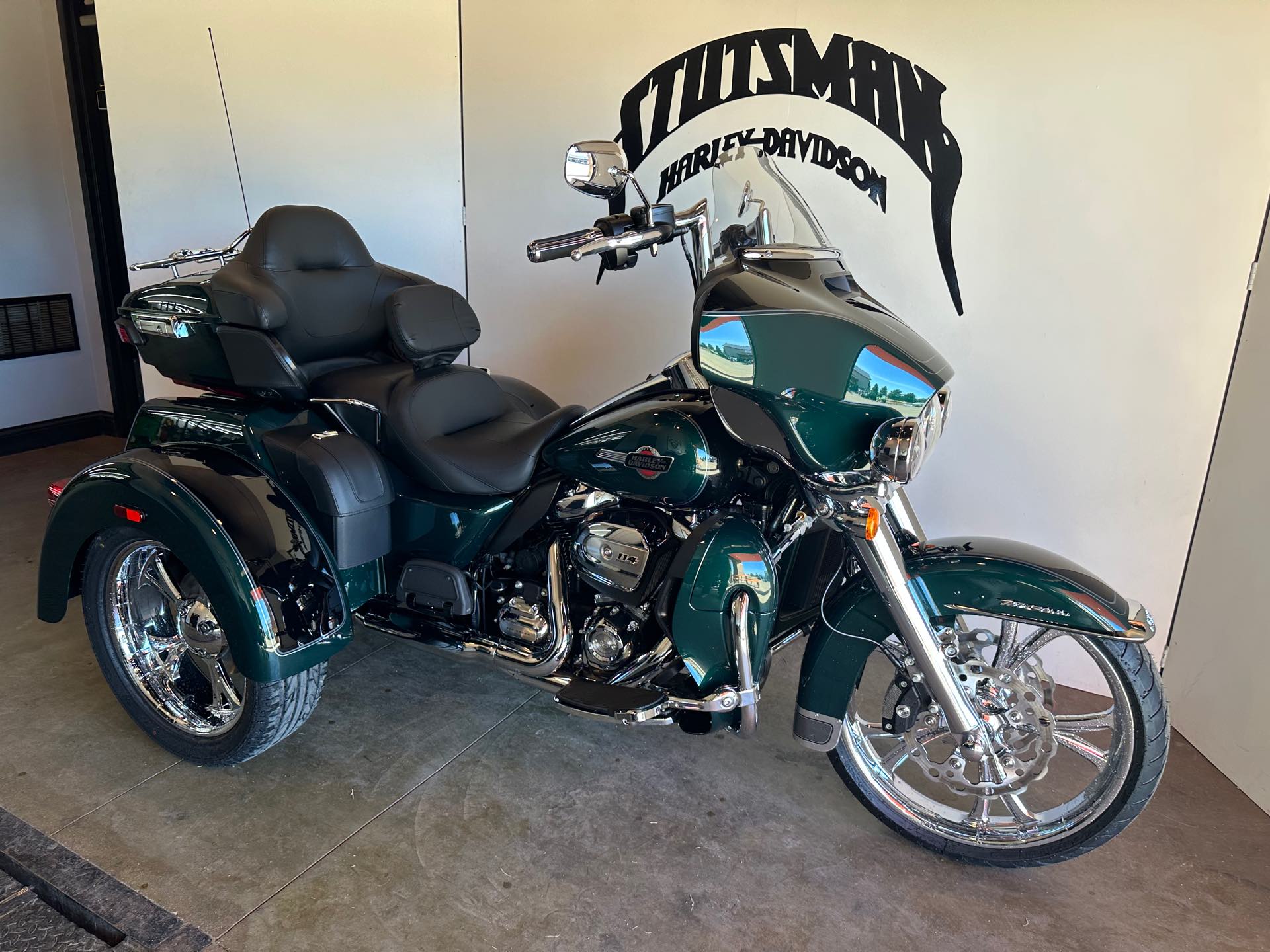 2024 Harley-Davidson Trike Tri Glide Ultra at Stutsman Harley-Davidson