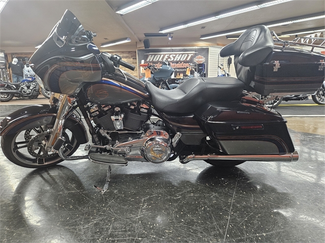 2019 Harley-Davidson Street Glide Base at Holeshot Harley-Davidson