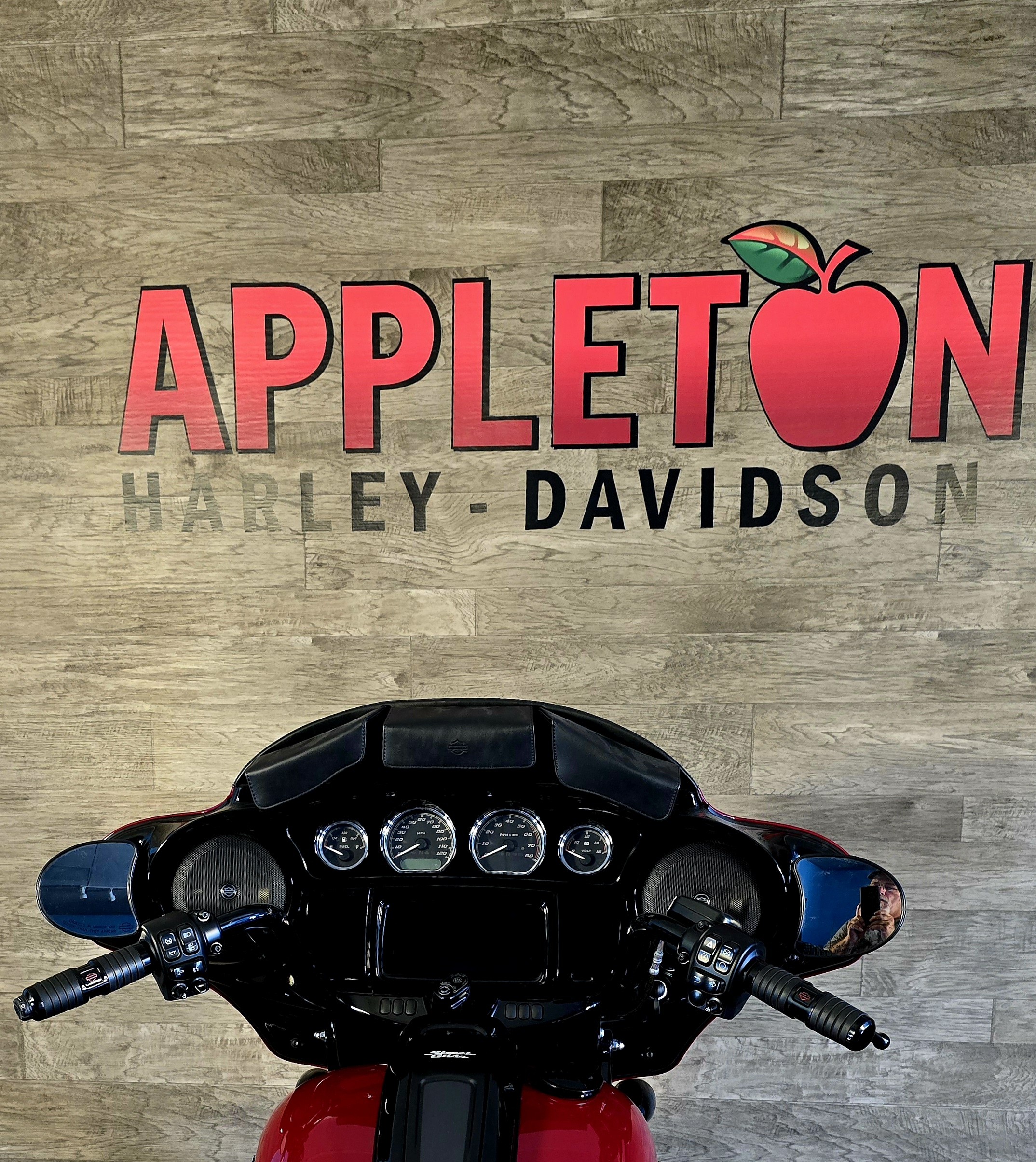 2021 Harley-Davidson FLHXS at Appleton Harley-Davidson