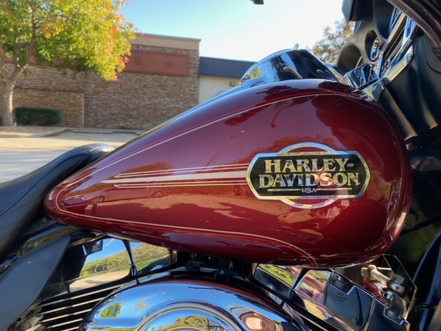 2010 Harley-Davidson Electra Glide Ultra Classic at Lucky Penny Cycles