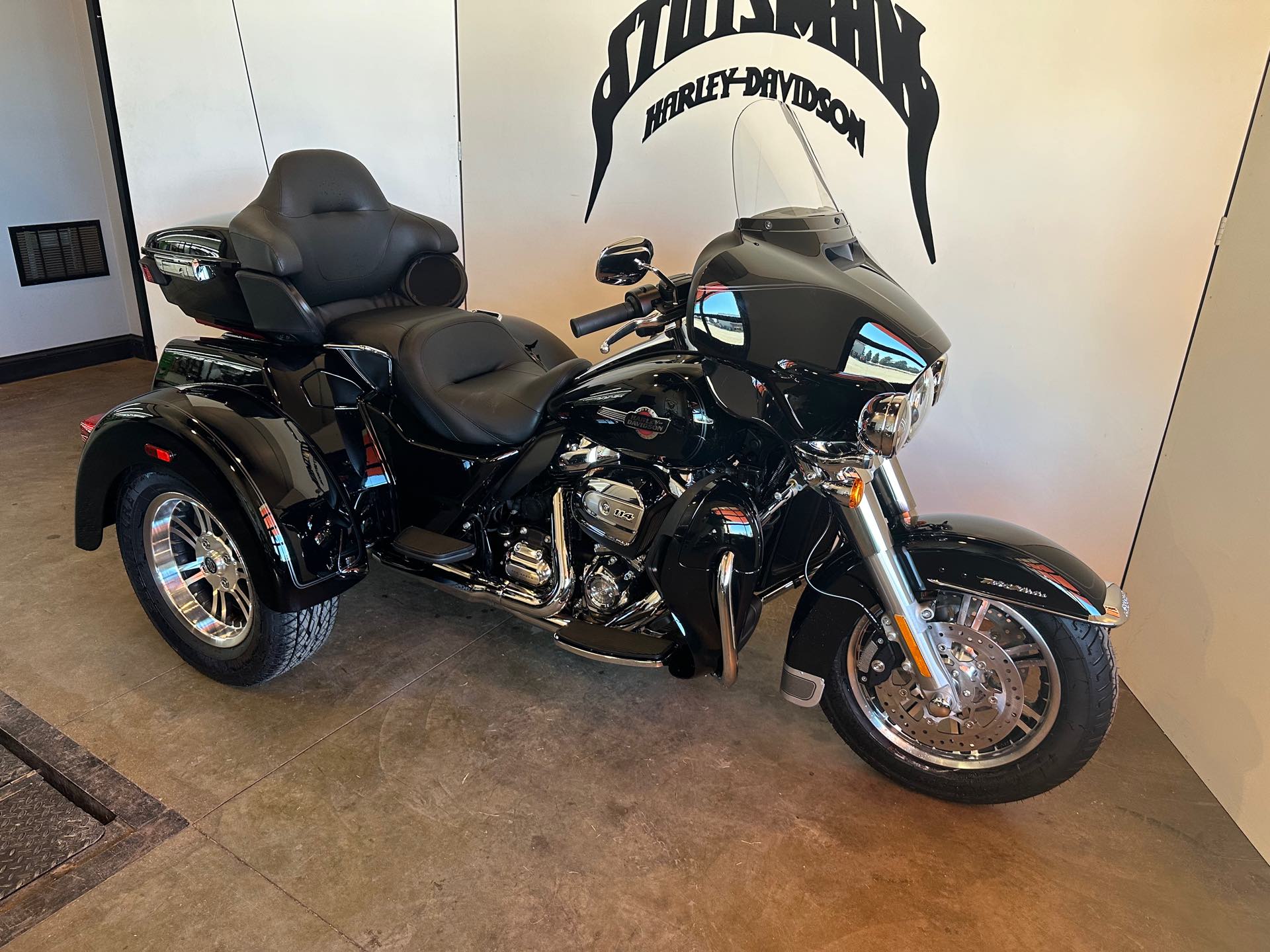 2024 Harley-Davidson Trike Tri Glide Ultra at Stutsman Harley-Davidson