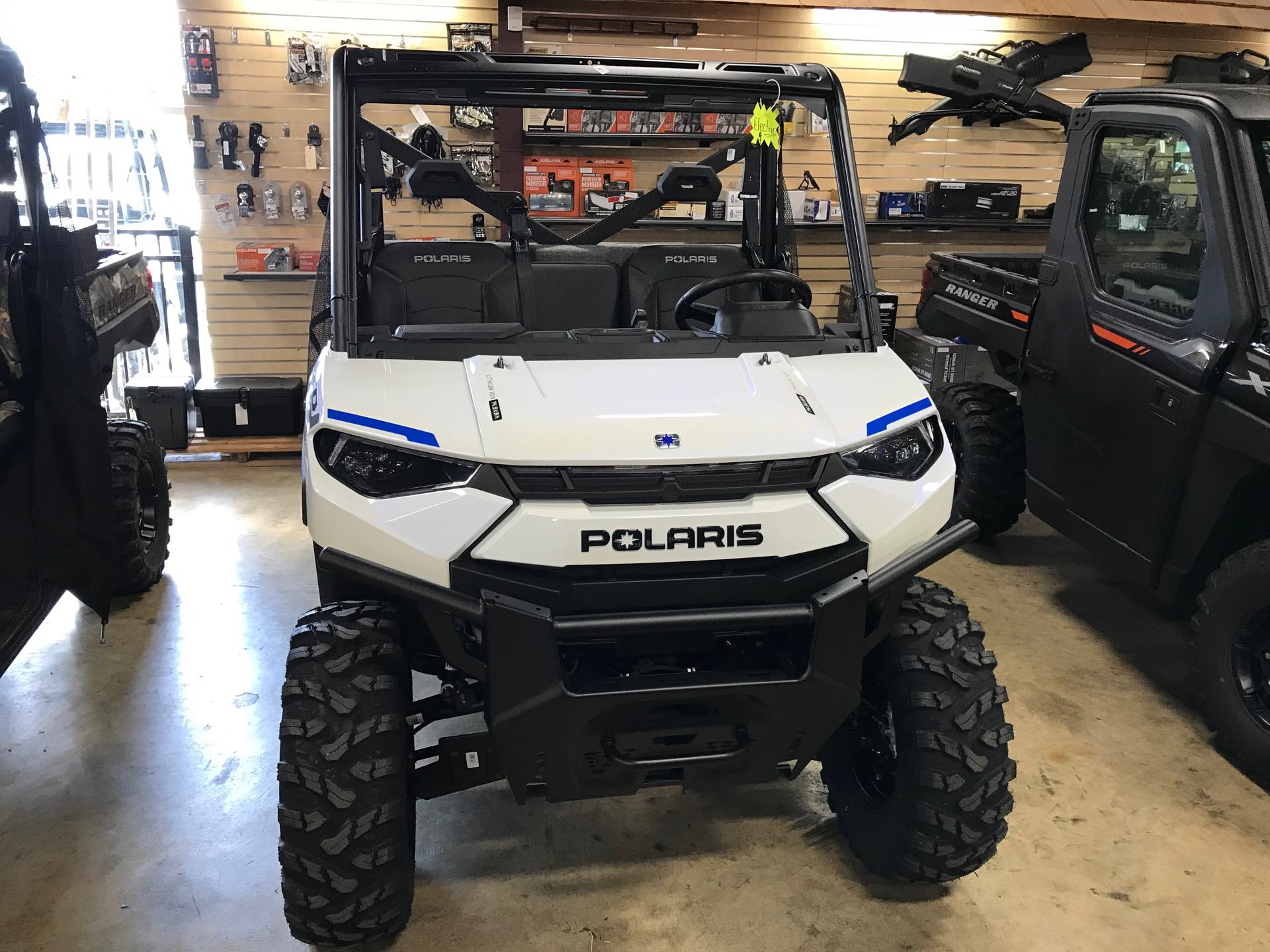 2024 POLARIS KINETIC PREM Premium at ATV Zone, LLC