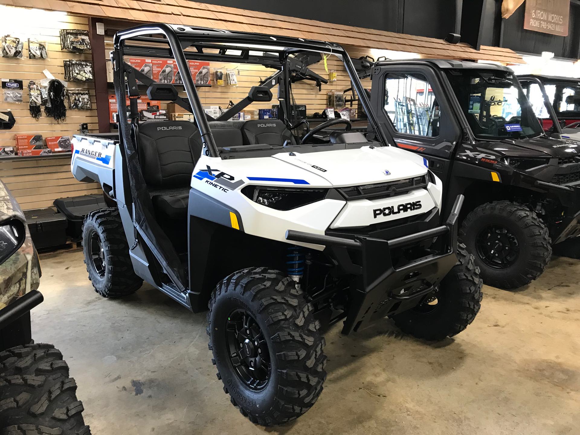 2024 POLARIS KINETIC PREM Premium at ATV Zone, LLC