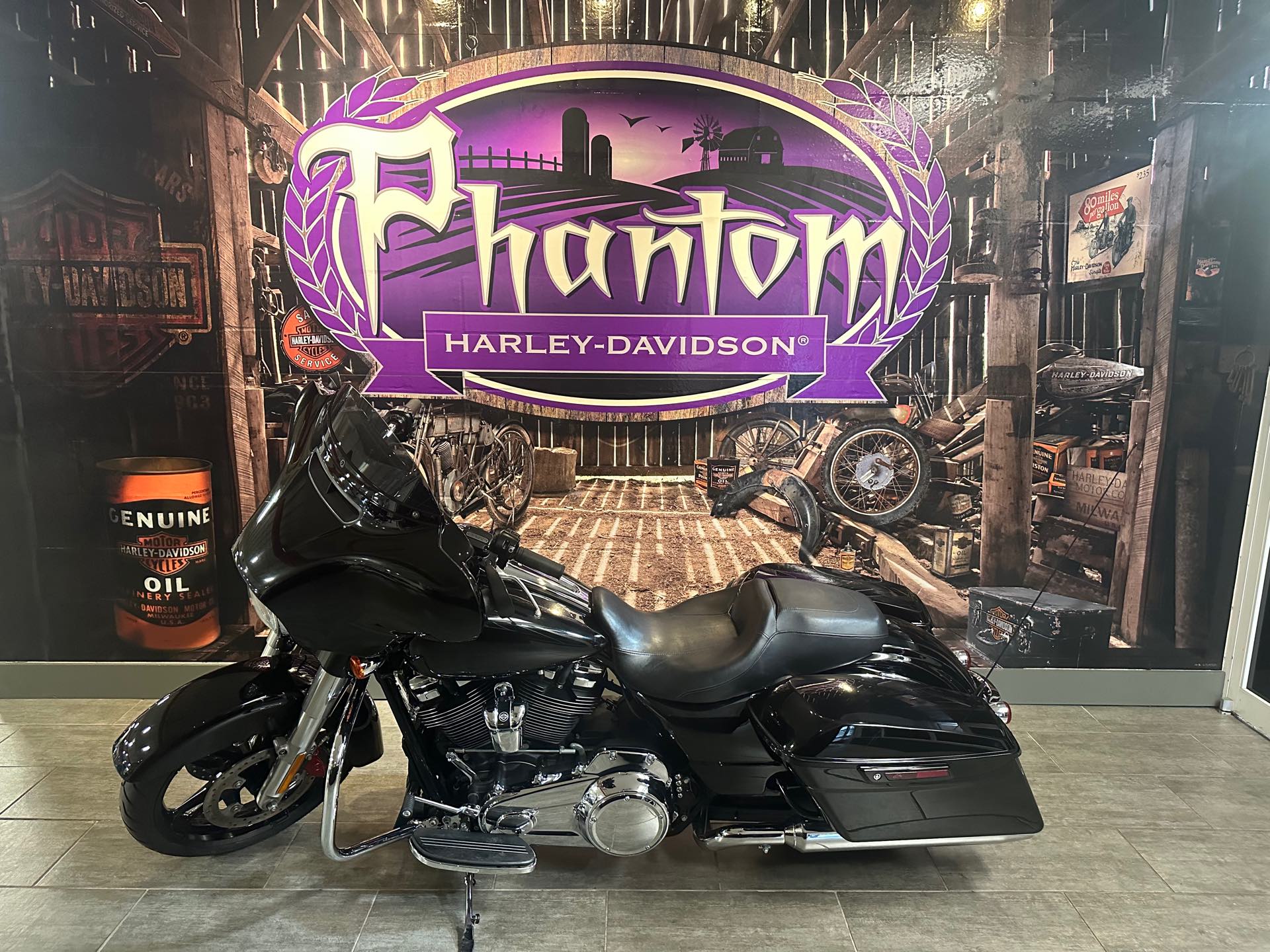 2017 Harley-Davidson Street Glide Special at Phantom Harley-Davidson