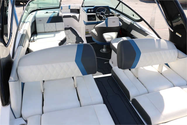 2018 Regal 2300 Rx Surf at Jerry Whittle Boats