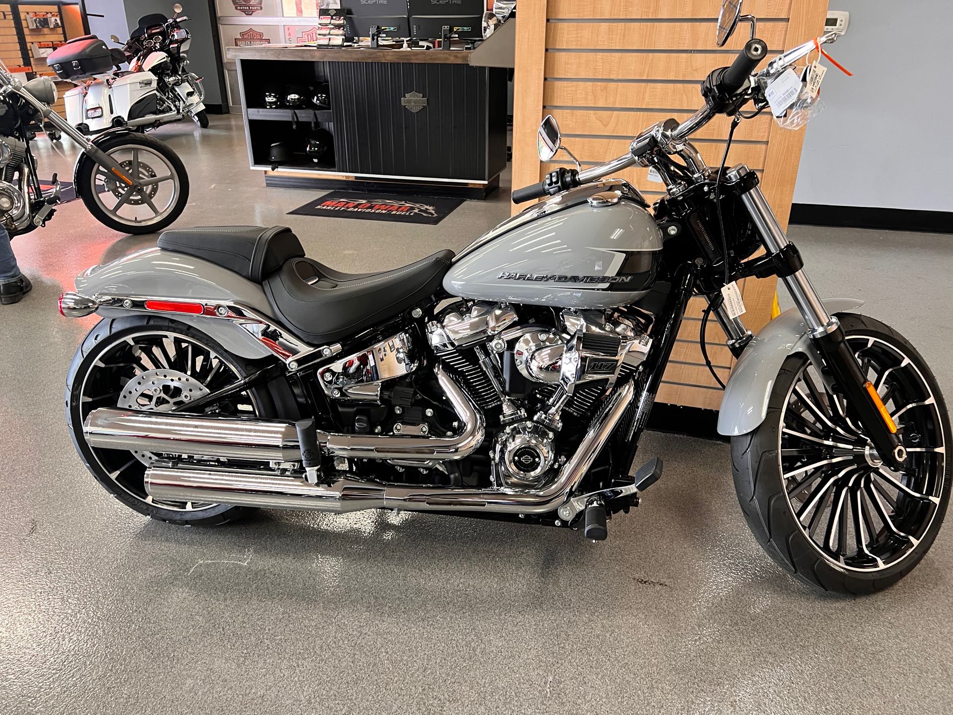 2024 Harley-Davidson Softail Breakout at Man O'War Harley-Davidson®