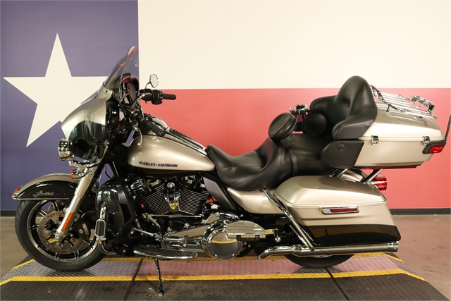 2018 Harley-Davidson Electra Glide Ultra Limited at Texas Harley