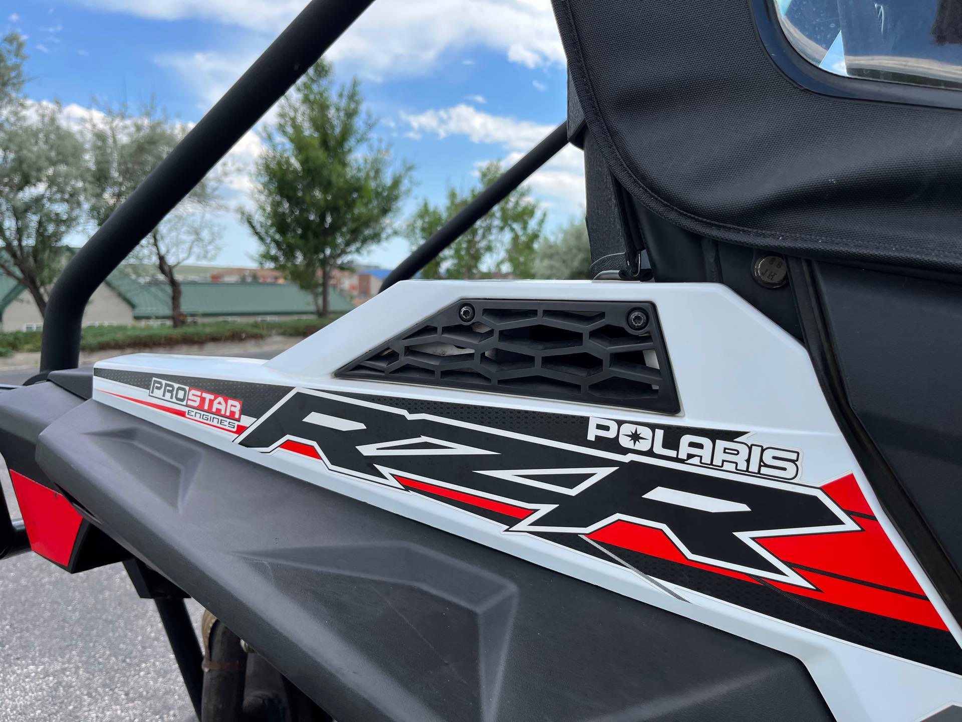 2016 Polaris RZR S 1000 EPS at Mount Rushmore Motorsports