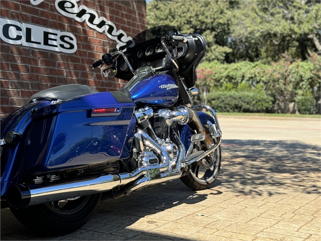 2017 Harley-Davidson Street Glide Base at Lucky Penny Cycles