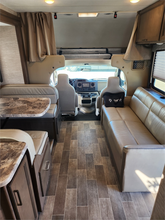 2022 Chateau 28Z at Prosser's Premium RV Outlet