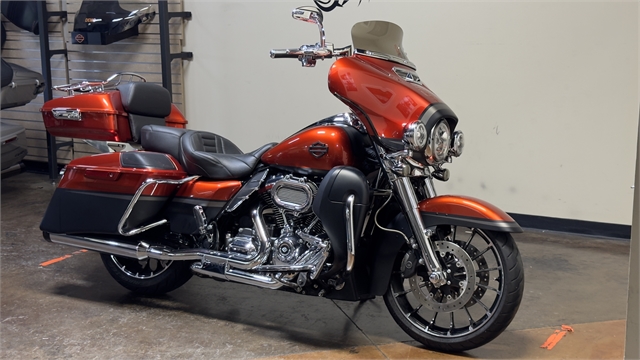 2018 Harley-Davidson Street Glide CVO Street Glide at Southern Devil Harley-Davidson