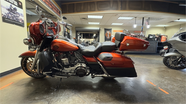 2018 Harley-Davidson Street Glide CVO Street Glide at Southern Devil Harley-Davidson