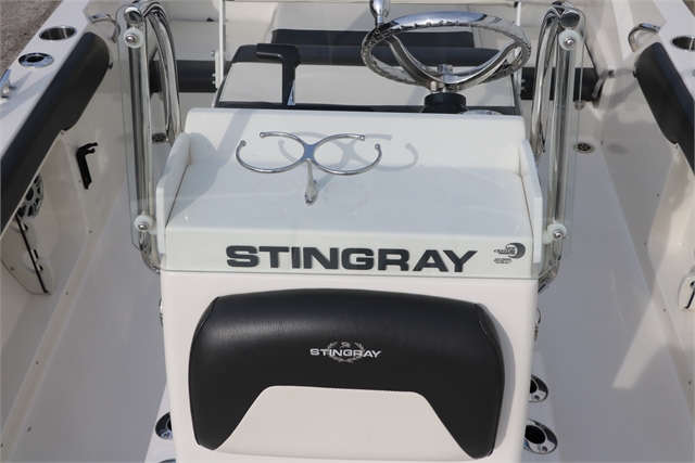 2017 Stingray 186 CC at Jerry Whittle Boats