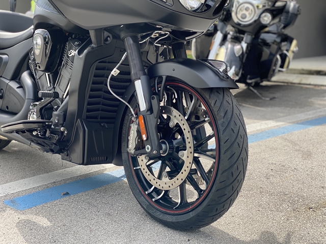 2020 Indian Challenger Dark Horse at Fort Lauderdale