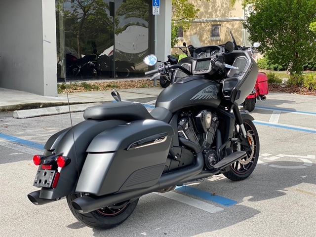 2020 Indian Challenger Dark Horse at Fort Lauderdale