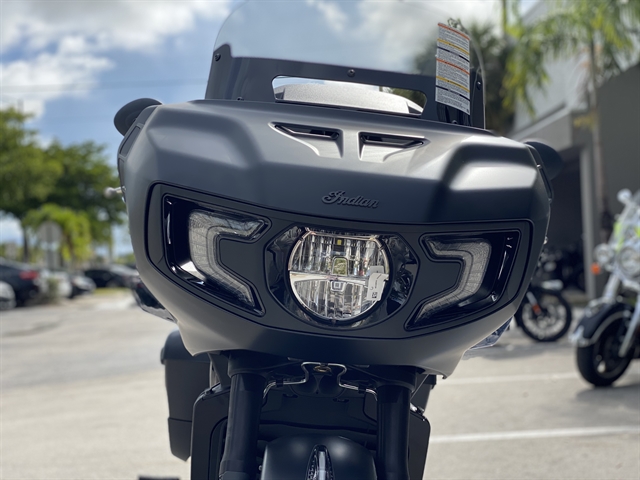 2020 Indian Challenger Dark Horse at Fort Lauderdale