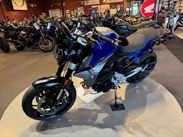 2021 BMW F 900 R at Martin Moto