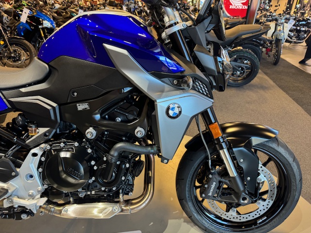 2021 BMW F 900 R at Martin Moto