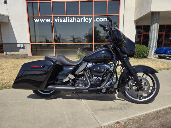 2017 Harley-Davidson Street Glide Special at Visalia Harley-Davidson