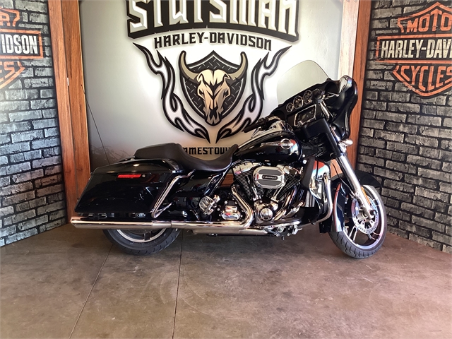 2015 Harley-Davidson Street Glide Base at Stutsman Harley-Davidson