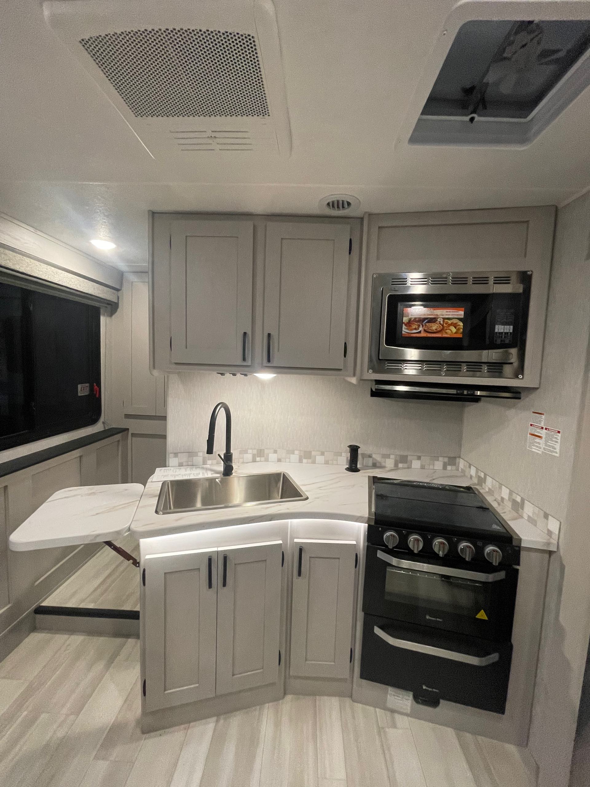 2023 Coachmen Freelander Premier 29KB at Prosser's Premium RV Outlet