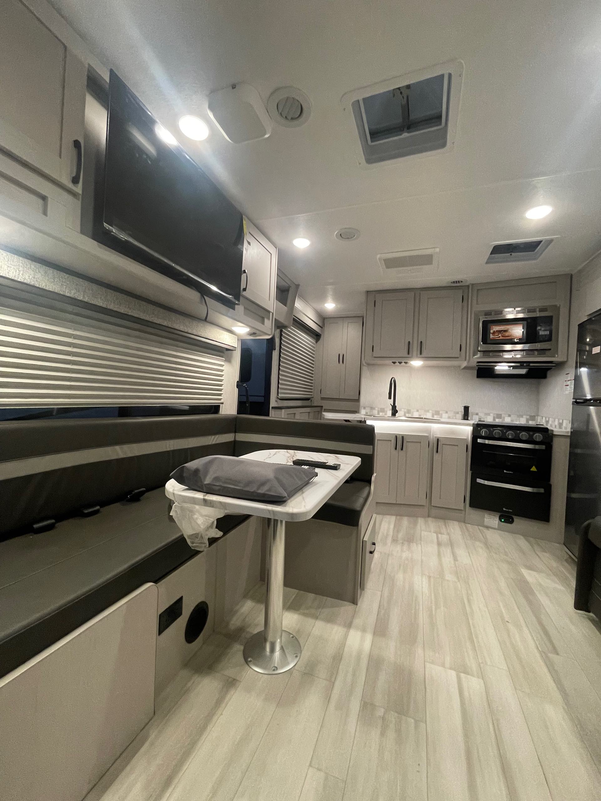 2023 Coachmen Freelander Premier 29KB at Prosser's Premium RV Outlet