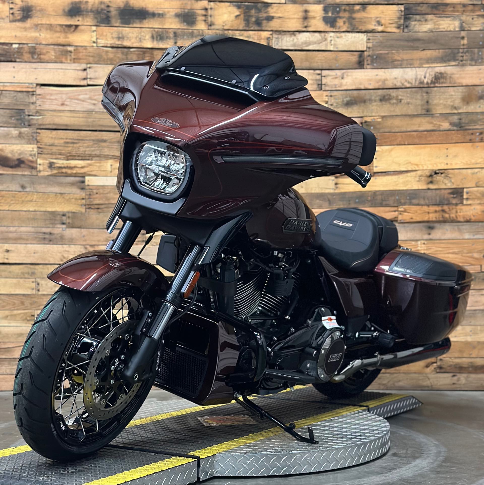 2024 Harley-Davidson Street Glide CVO Street Glide at Lumberjack Harley-Davidson