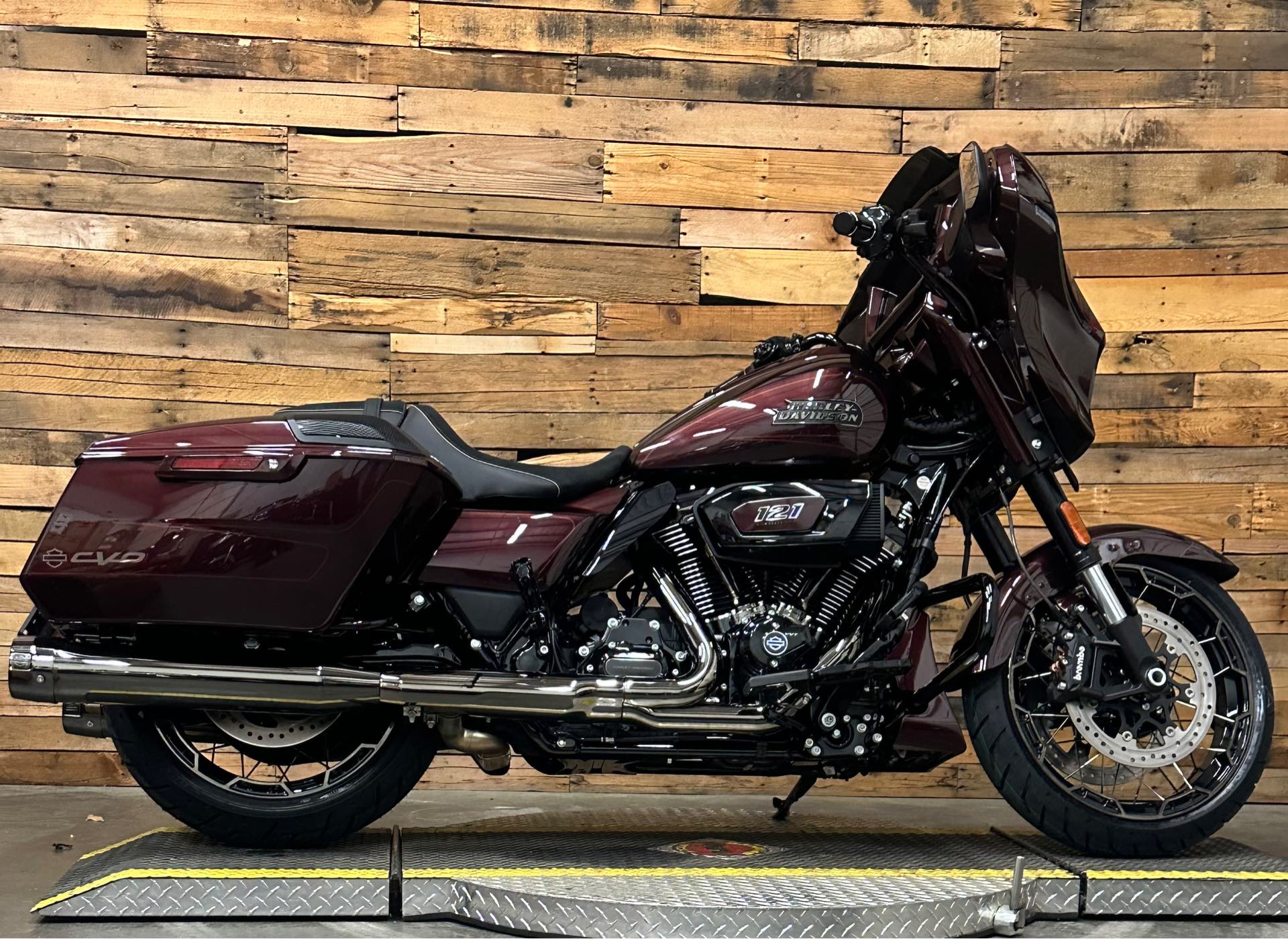 2024 Harley-Davidson Street Glide CVO Street Glide at Lumberjack Harley-Davidson