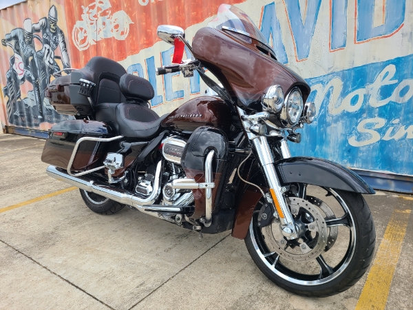 2019 Harley-Davidson Electra Glide CVO Limited at Gruene Harley-Davidson