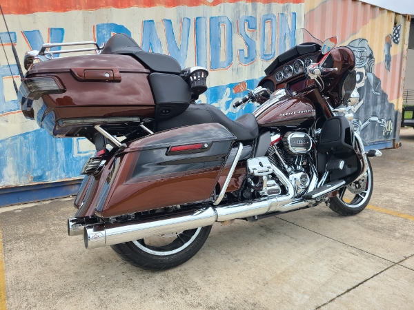 2019 Harley-Davidson Electra Glide CVO Limited at Gruene Harley-Davidson