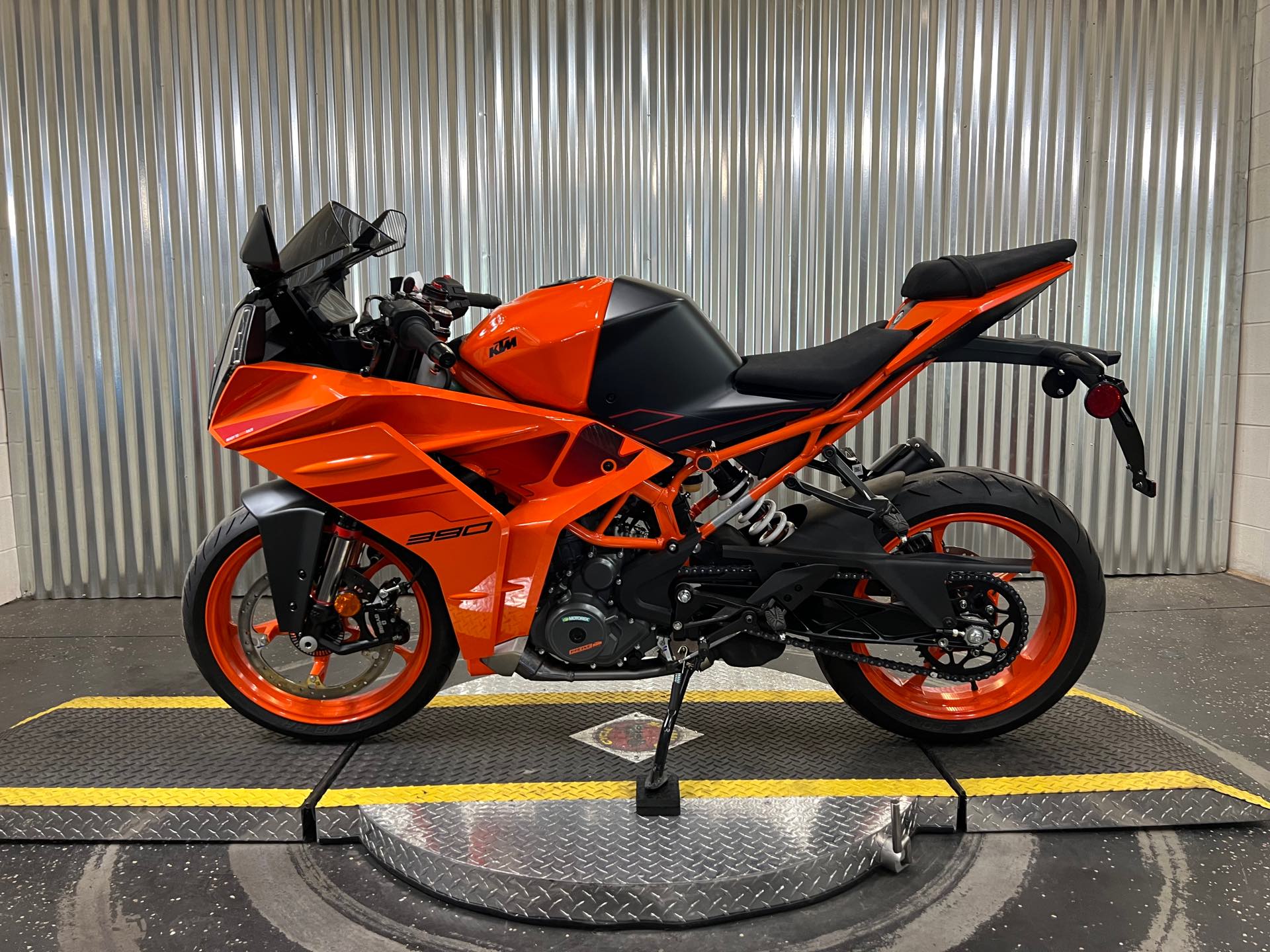 2024 KTM RC 390 at Teddy Morse Grand Junction Powersports