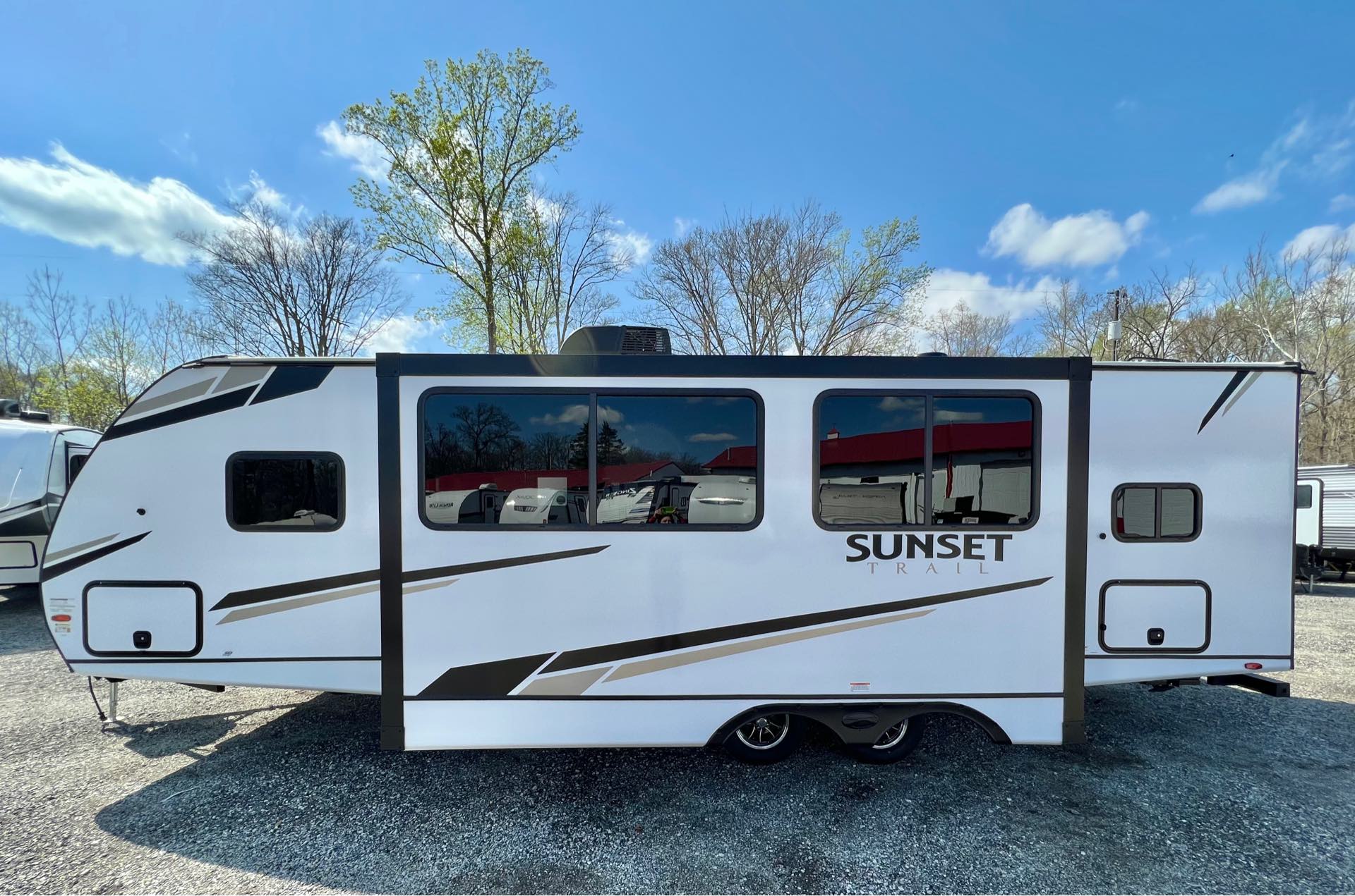 2022 CrossRoads Sunset Trail Super Lite SS272BH at Lee's Country RV