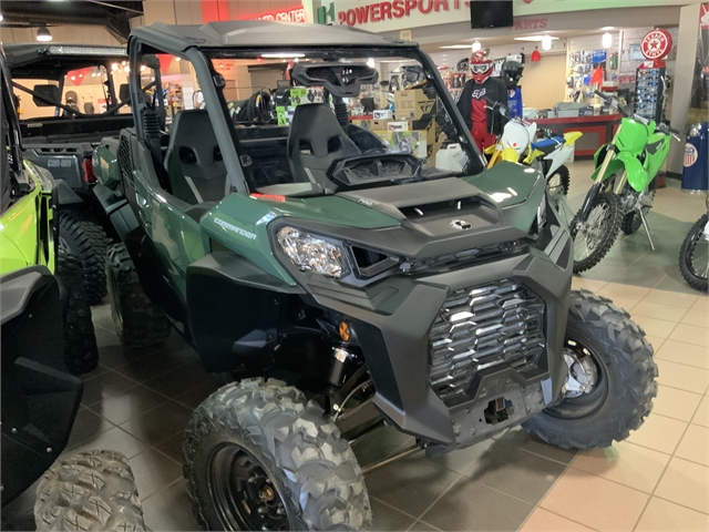 2022 Can-Am Commander DPS 700 at Midland Powersports