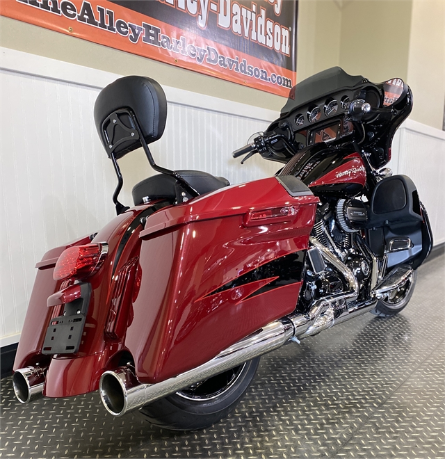 2017 Harley-Davidson Street Glide CVO Street Glide at Gasoline Alley Harley-Davidson