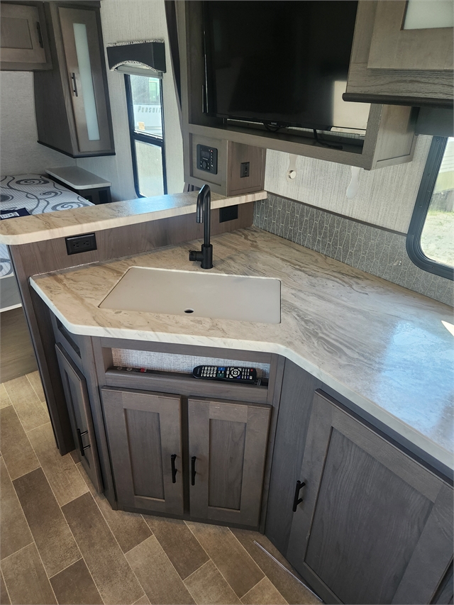 2021 Cruiser MPG 2120RB at Prosser's Premium RV Outlet