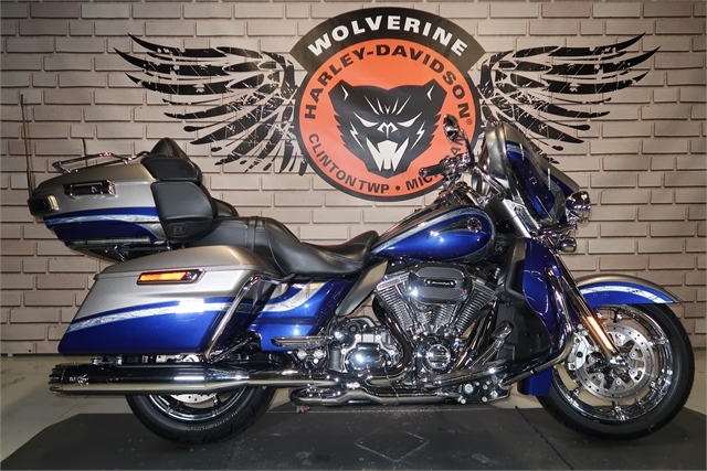 2016 Harley-Davidson Electra Glide CVO Limited at Wolverine Harley-Davidson