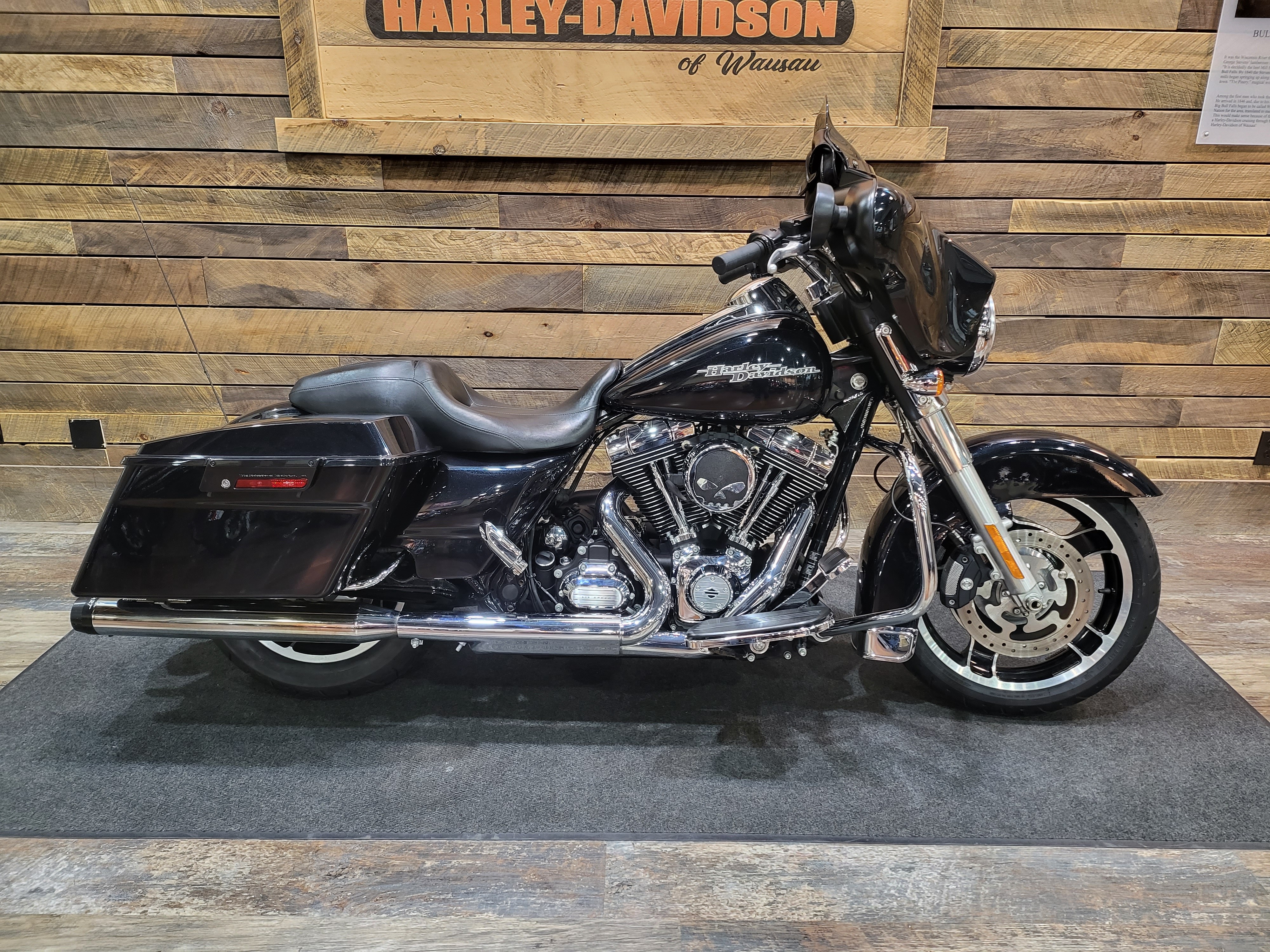 2013 Harley-Davidson Street Glide Base at Bull Falls Harley-Davidson