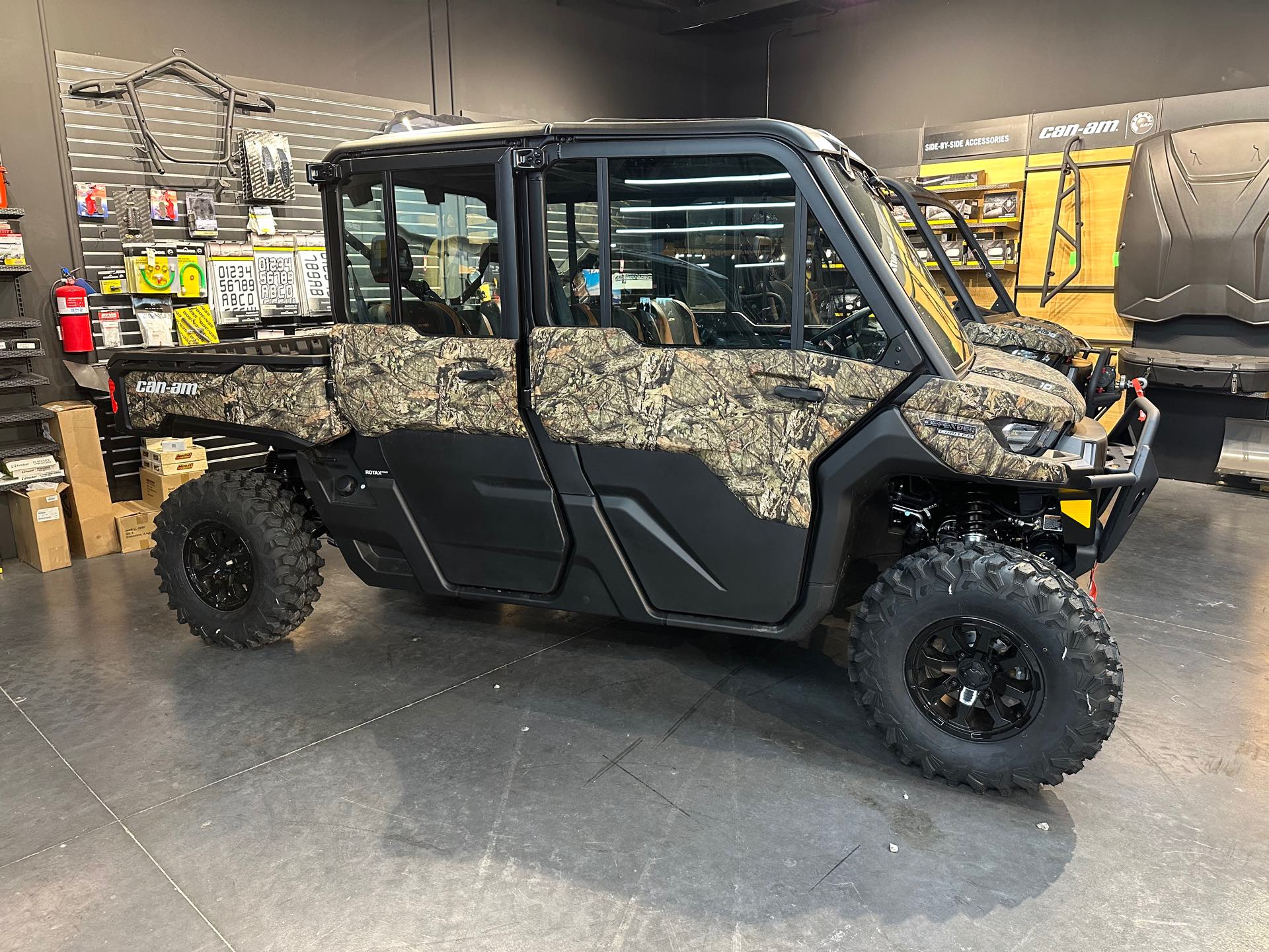 2023 Can-Am Defender MAX Limited HD10 at Green Mount Road Motorsports