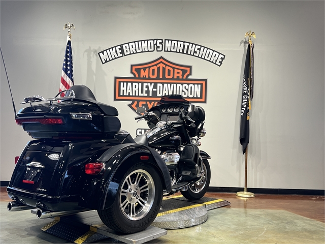 2017 Harley-Davidson Trike Tri Glide Ultra at Mike Bruno's Northshore Harley-Davidson