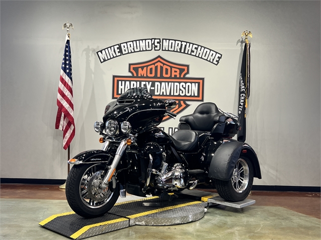 2017 Harley-Davidson Trike Tri Glide Ultra at Mike Bruno's Northshore Harley-Davidson