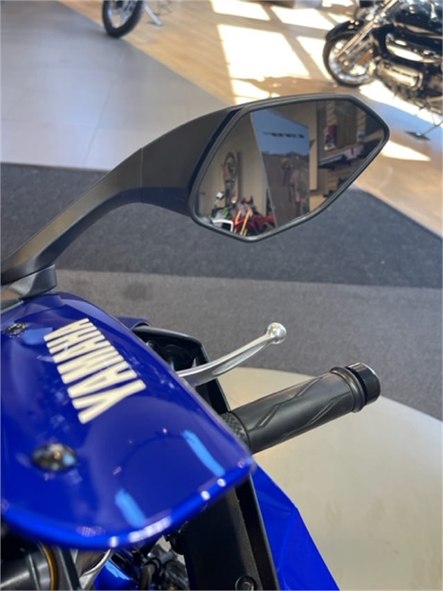 2017 Yamaha YZF R6 at Martin Moto