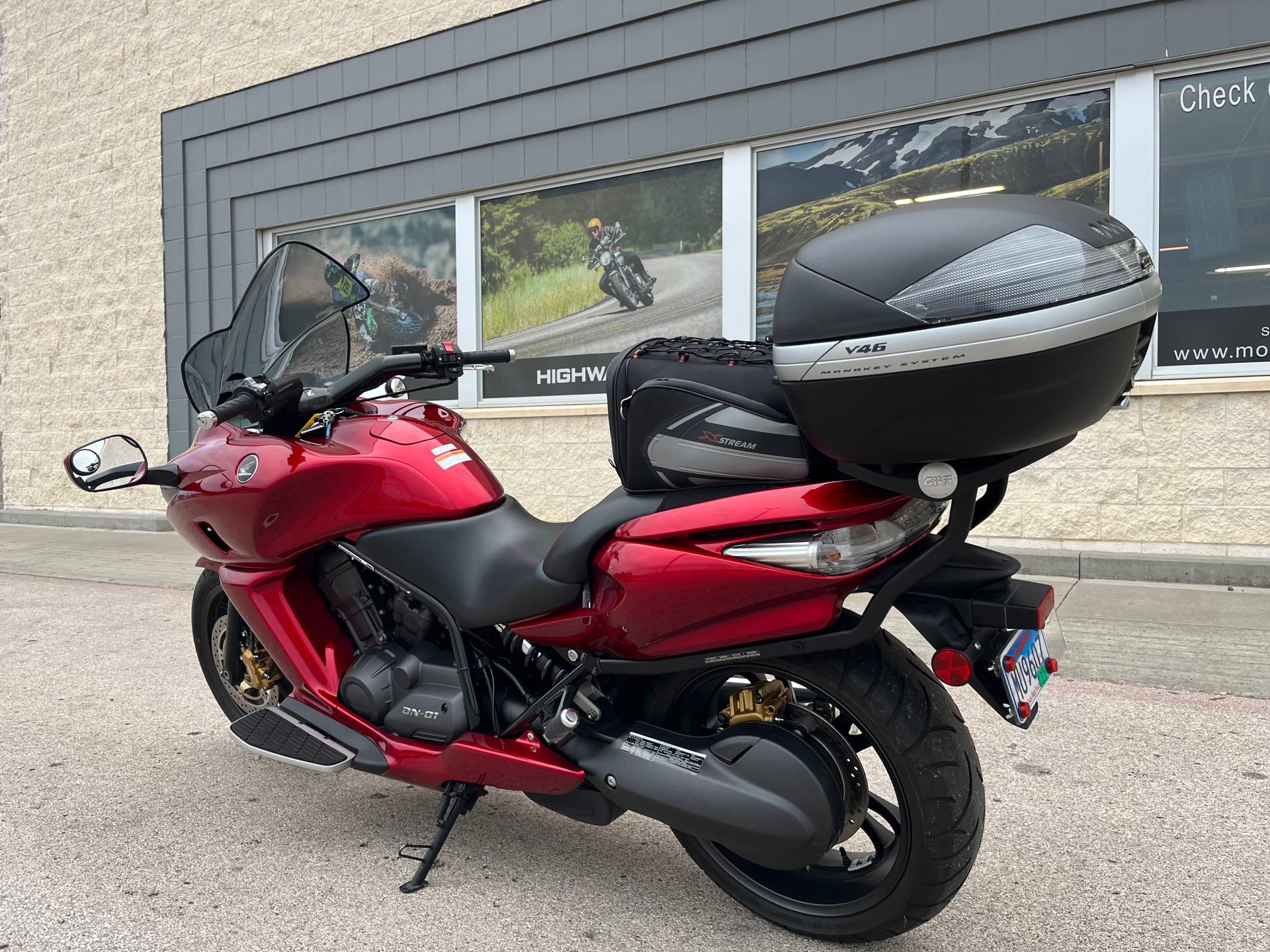 2009 Honda DN-01 Base at Mount Rushmore Motorsports